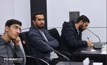 نشست صمیمانه اعضای گروه‌های جهادی با شهردار تهران 4