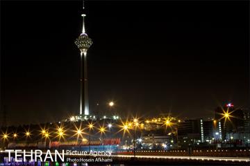 شب گردی در بزرگراه های تهران‎ 14