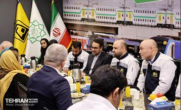 افتتاح نمایشگاه عکس رومانی در ایستگاه مترو تجریش 27