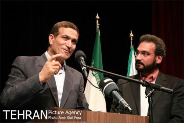همایش نشست راه کارهای حفظ و نگهداشت انگیزش کارکنان در شرایط دشوار اقتصادی 17