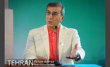 رونمایی از کتاب "این سه نفر را ببخشید" 6