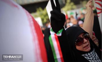 اجتماع مردمی در اعتراض به حمله آمریکا به تاسیسات هسته‌ای ایران 10