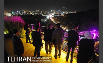 بازدید شهردار مونترال از پل طبیعت 7