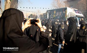 تشییع دو شهید گمنام در منطقه 15