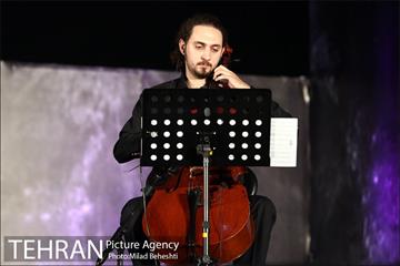 کنسرت شهرام و حافظ ناظری در محوطه باز برج میلاد‎ 6