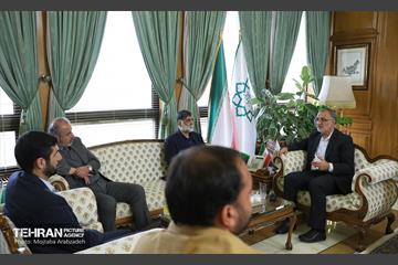 دیدار مدیران باشگاه های ورزشی استقلال و پرسپولیس با شهردار تهران