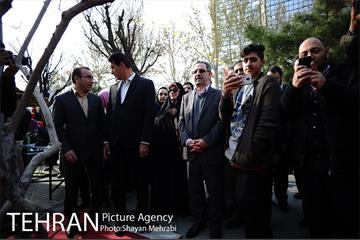 بازدید نماینده مجلس و استاندار تهران از نورزگاه بلوار کشاورز 3