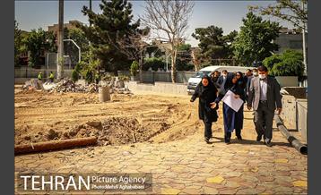 بازدید مهندس شاپور رستمی معاون هماهنگی و امور مناطق شهرداری تهران از پروژه های منطقه ۸ 1