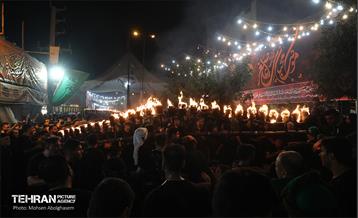 آیین مشعل‌گردانی در دولت آباد تهران 15