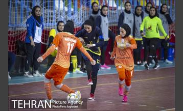 دیدار فوتسال زنان سایپا و نامی نو 8