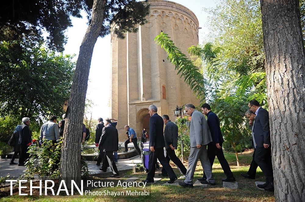 بازدید شهردار تهران از برج طغرل به مناسبت روز تهران 15
