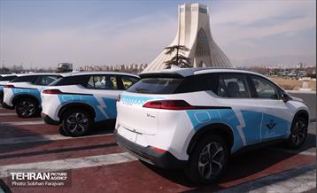 آیین رونمایی و ورود ناوگان حمل‌ونقل برقی شهر تهران 15