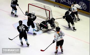 اسکیت هاکی روی یخ زنان 13