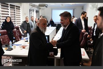 بازدید رئیس شورای شهر از مرکز حقوقی شهرداری تهران 1