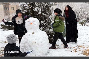 روز برفی در منطقه 5 13