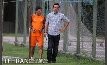 دیدار دوستانه نفت تهران - پاراگ