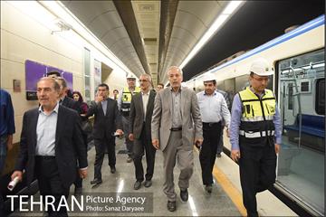 بازدید معاونت حمل و نقل و ترافیک شهرداری تهران و اعضای شورای شهر تهران از عملیات تکمیلی خط ۷ 12