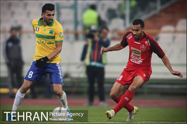 دیدار تیم های پرسپولیس  و صنعت نفت آبادان 4