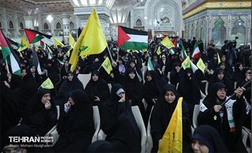 اولین همایش مسجد برقرار در حرم امام(ره) 27