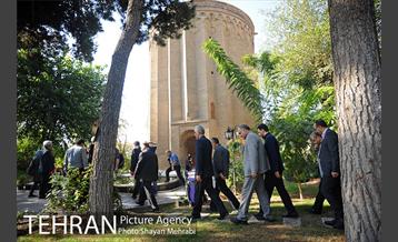 بازدید شهردار تهران از برج طغرل به مناسبت روز تهران 15