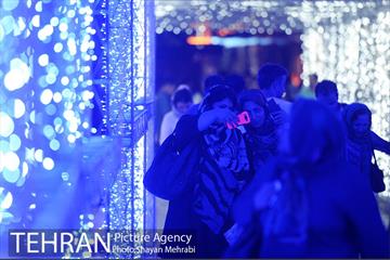 تونل نوری بوستان دانشجو به مناسبت دهه کرامت 15