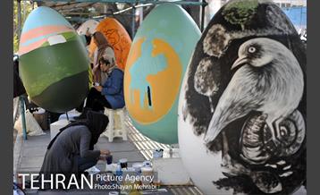 جشنواره تخم مرغ رنگی در بلوار کشاورز 2