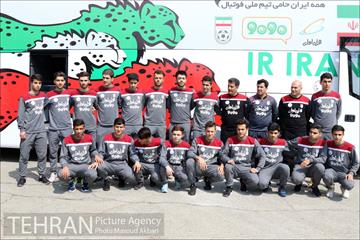رونمایی از اتوبوس تیم ملی با طرح یوزپلنگ