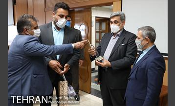 نشست صمیمانه شهردار تهران با جمعی از قهرمانان کاروان المپیک ایران 40