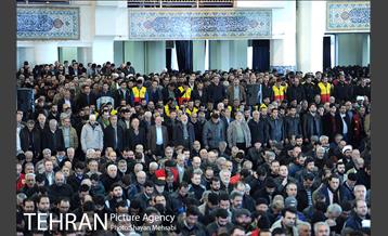 تشییع شهدای آتش نشان در شبستان مصلی 32