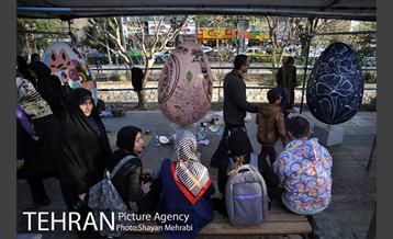 جشنواره تخم مرغ رنگی در بلوار کشاورز 25