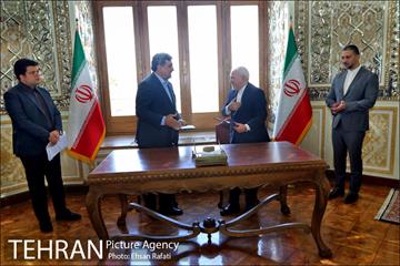 امضای تفاهمنامه بین شهرداری تهران و وزارت امورخارجه 9