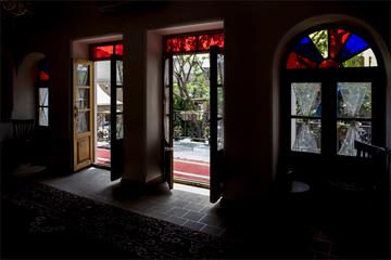 عمارت دبیرالملک 9
