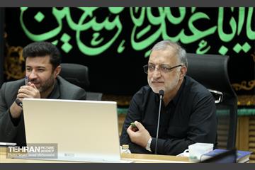 جلسه هم‌اندیشی جمعی از مهندسان حوزه شهرسازی و ترافیک با شهردار تهران 4