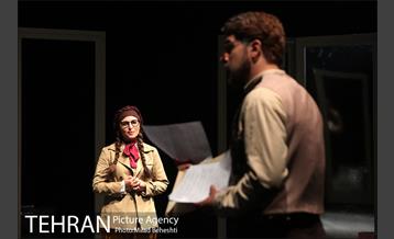 نمایش دشمن مردم‎ 8