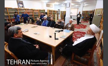 دیدار شهردار تهران با آیت الله العظمی مکارم شیرازی 4