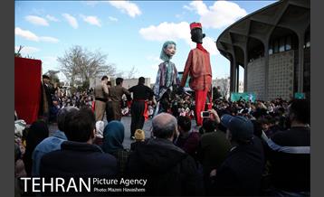 جنگ شادی در تئاتر شهر 19