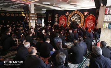 نماز جمعه عاشورایی در منطقه ۵ 6