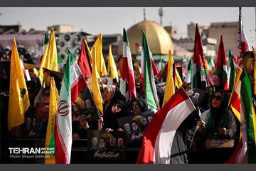 تجمع قدردانی از عملیات وعده صادق ۲ در میدان امام حسین (ع) 36