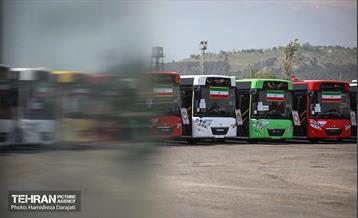 رونمایی از ۴۰ دستگاه اتوبوس شرکت واحد 22