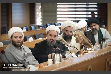 نشست شهردار تهران با وعاظ در آستانه ماه مبارک رمضان 13