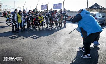 دومین دوره مسابقات موتورسواری سرعت  1