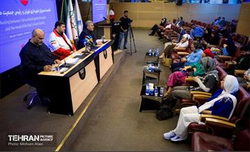 نشست مدیران شهرداری تهران با رئیس جمعیت هلال احمر 1