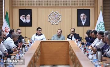 نشست هم‌اندیشی با رابطین و فعالان اسکان آسیب دیدگان جنگ رمضان 52