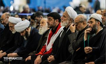 اقامه نماز عید سعید فطر در مصلی امام خمینی(ره)