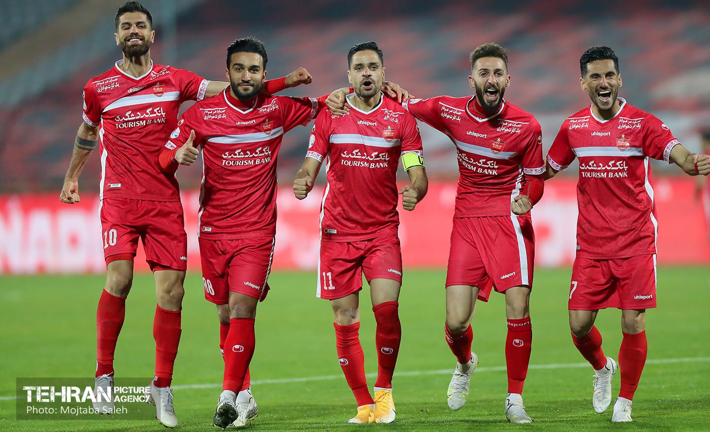 دیدار تیم های فوتبال پرسپولیس تهران و نفت مسجد سلیمان 19
