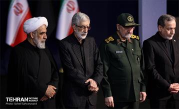 مراسم ادای احترام به پیکر رهبر شهید انقلاب با حضور سران قوا 2