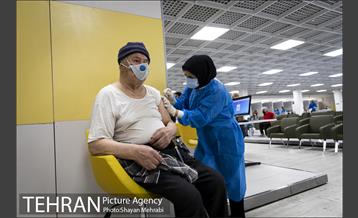 واکسیناسیون سالمندان بالای ۷۵ سال در ایران مال 34