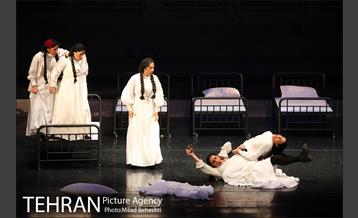 نمایش خانه برنارد آلبا 11