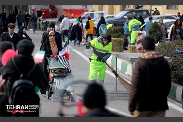 خدمات شهرداری تهران در پایان راهپیمایی ۲۲ بهمن 28