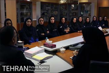 بدرقه دکتر داورزنى از تیم ملى والیبال بانوان  6